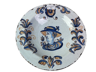 Lot 314 - FAIENCE POTTERY DISH