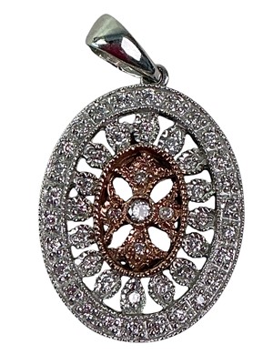 Lot 8 - DIAMOND SET WHITE GOLD OVAL PENDANT