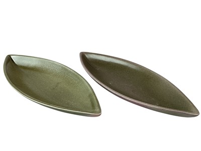 Lot 350 - GROUP OF EIGHT STONEWARE DISHES