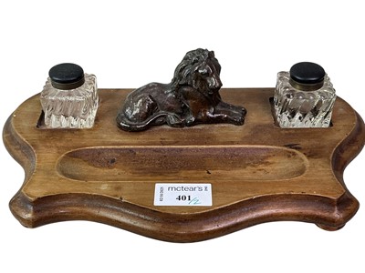 Lot 401 - SHEFFIELD SILVER PLATE DESK STAND