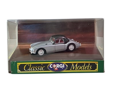 Lot 422 - COLLECTION OF DIECAST VEHICLES