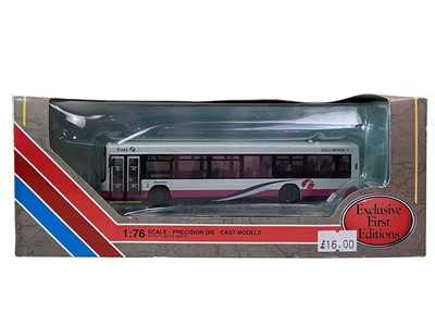 Lot 454 - COLLECTION OF DIECAST MODEL VEHICLES