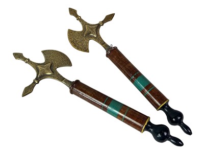 Lot 319 - BRASS DECORATIVE SHIELD