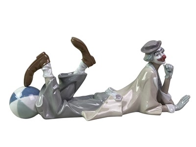 Lot 322 - ROYAL DOULTON CLASSICS FIGURE OF THE JUDGE