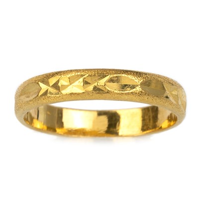 Lot 442 - HIGH CARAT GOLD WEDDING BAND
