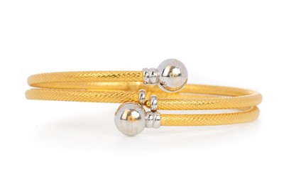 Lot 451 - MIDDLE EASTERN GOLD BANGLE