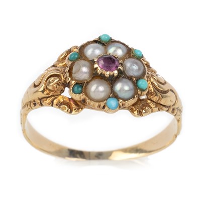 Lot 466 - GEORGIAN FLOWER CLUSTER RING