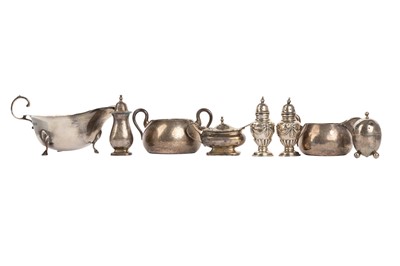 Lot 1184 - GEORGE VI SILVER SAUCE BOAT