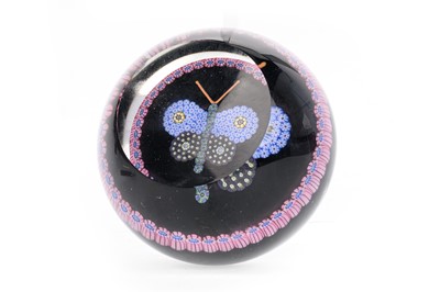 Lot 628 - PERTHSHIRE GLASS PAPERWEIGHT