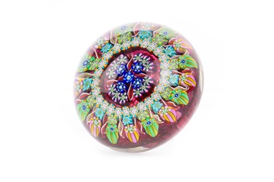 Lot 635 - PERTHSHIRE GLASS PAPERWEIGHT