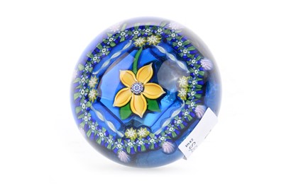 Lot 642 - PERTHIRE GLASS PAPERWEIGHT
