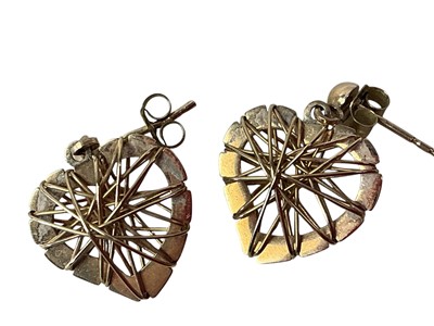 Lot 588 - GOLD PENDANT AND EARRINGS SET