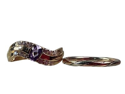 Lot 593 - TWO GOLD DRESS RINGS