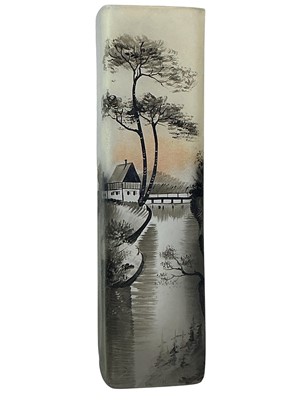 Lot 500 - ART GLASS VASE IN THE STYLE OF DAUM NANCY