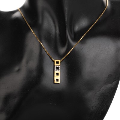 Lot 497 - DIAMOND BAR PENDANT
