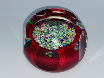 Lot 650 - PERTHSHIRE GLASS PAPERWEIGHT