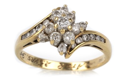 Lot 509 - DIAMOND CLUSTER RING