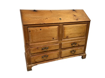 Lot 575 - VICTORIAN PINE MEAL CHEST