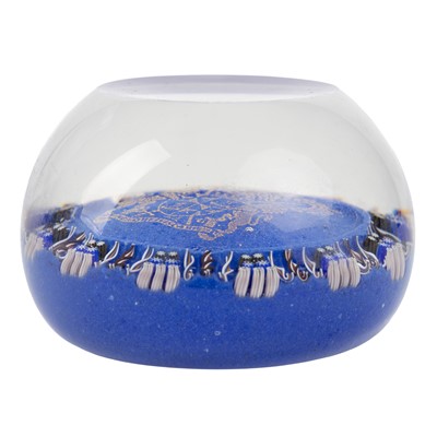 Lot 677 - PERTHSHIRE GLASS PAPERWEIGHT