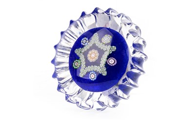 Lot 693 - PERTHSHIRE GLASS PAPERWEIGHT