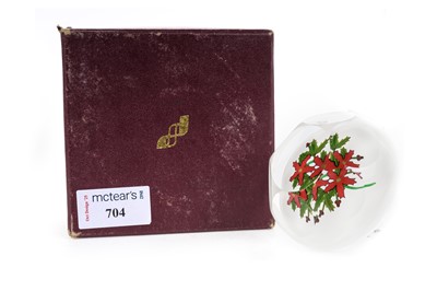 Lot 704 - PERTHSHIRE GLASS PAPERWEIGHT