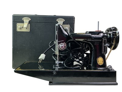 Lot 49 - VINTAGE 221K SINGER SEWING MACHINE