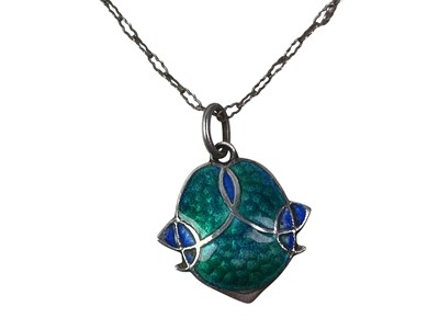 Lot 18 - ART NOUVEAU SILVER AND ENAMEL PENDANT ON CHAIN