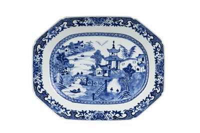 Lot 1631 - CHINESE BLUE AND WHITE PLATTER