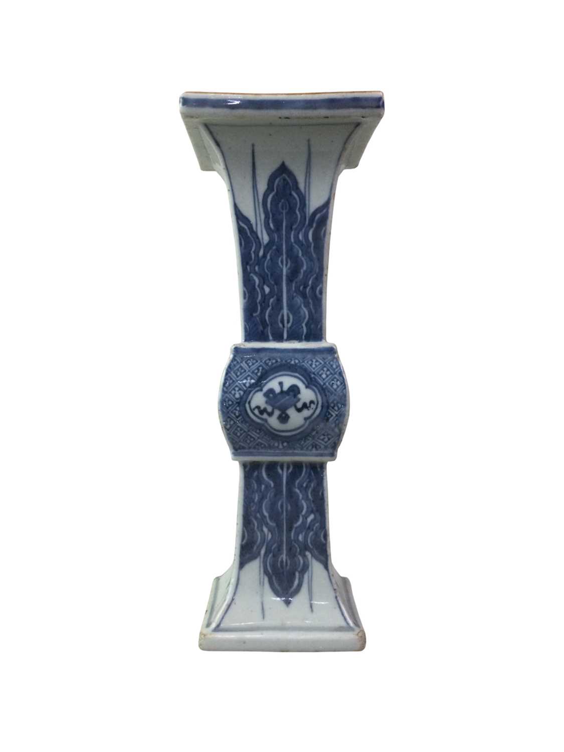 Lot 906 - CHINESE BLUE AND WHITE 'GU' VASE
