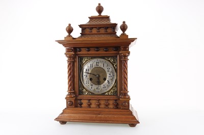 Lot 989 - OAK MANTEL CLOCK