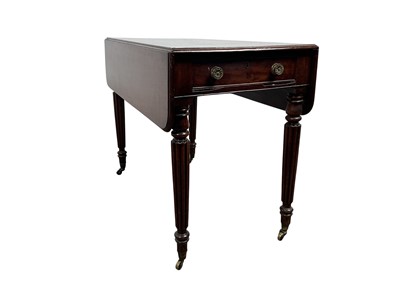 Lot 98 - VICTORIAN MAHOGANY PEMBROKE TABLE