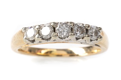 Lot 547 - DIAMOND FIVE STONE RING