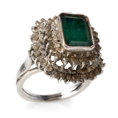 Lot 564 - EMERALD AND DIAMOND COCKTAIL RING