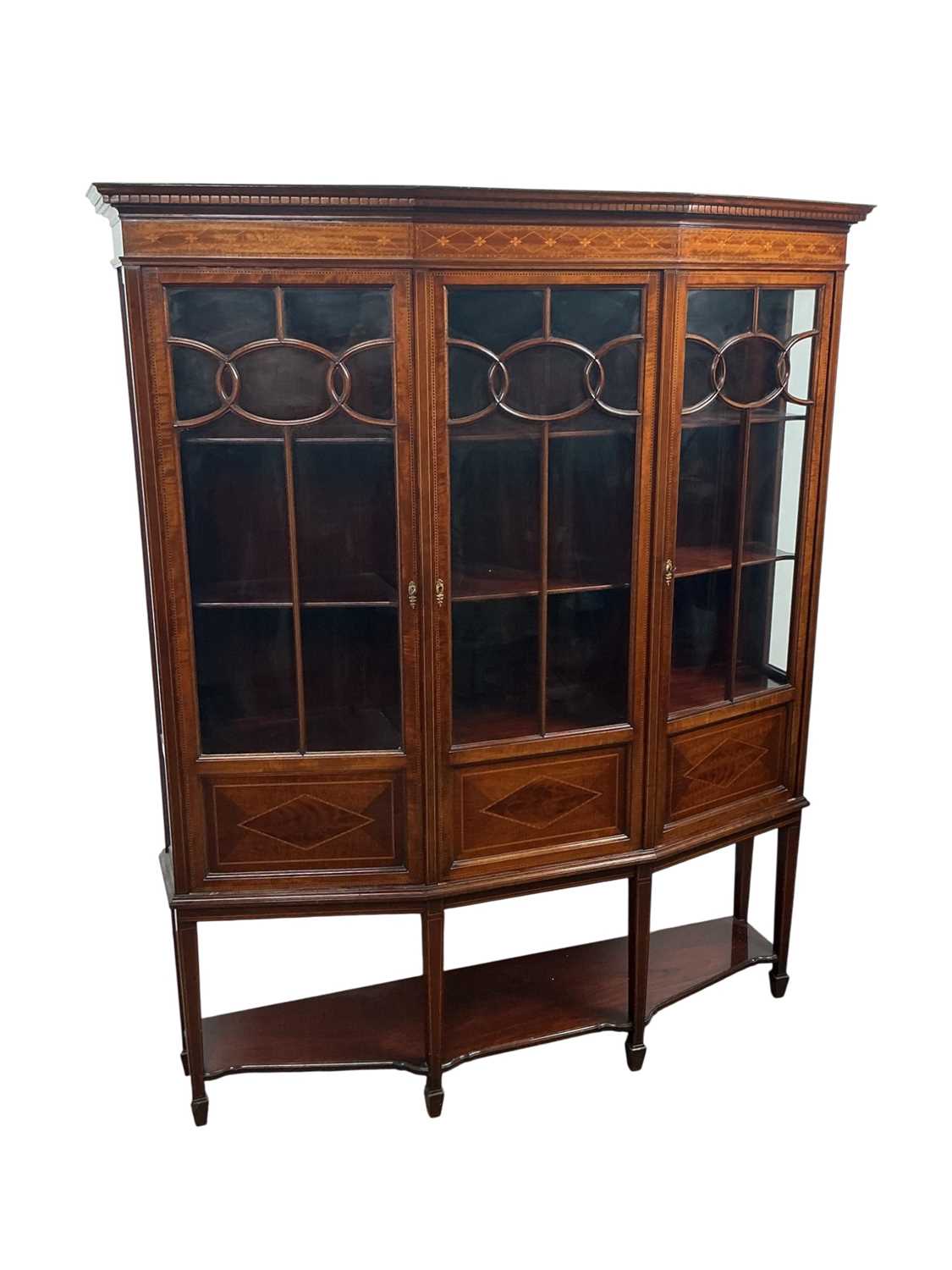 Lot 1291 - EDWARDIAN INLAID MAHOGANY TRIPLE DOOR DISPLAY CABINET