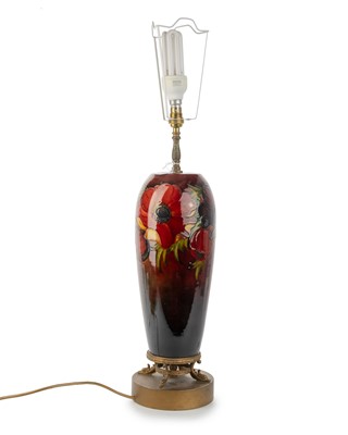 Lot 1294 - MOORCROFT POTTERY FLAMBE TABLE LAMP