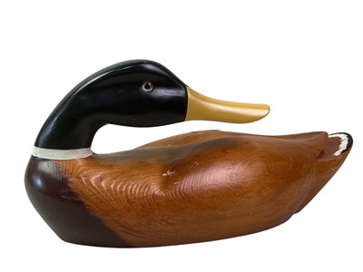 Lot 361 - MODEL WOOD DECOY DUCK