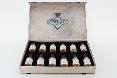 Lot 150 - 'SCOTLAND IN A BOX' WHISKY TASTING SELECTION