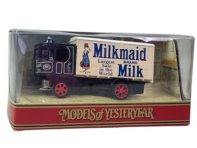 Lot 528 - TWENTY DIE CAST VEHICLES