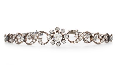 Lot 459 - EDWARDIAN DIAMOND BRACELET