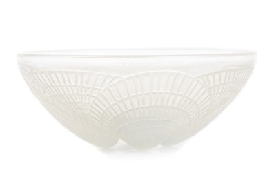 Lot 730 - RENE LALIQUE OPALESCENT GLASS