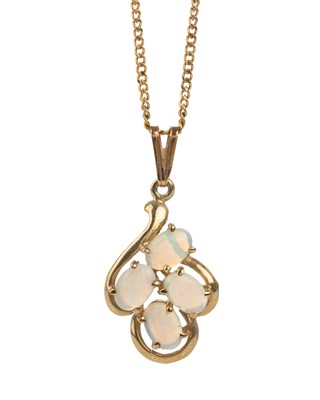 Lot 612 - OPAL NECKLACE