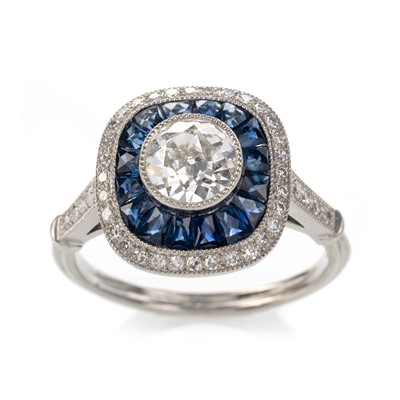 Lot 404 - CERTIFICATED SAPPHIRE AND DIAMOND RING