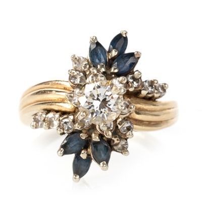 Lot 615 - SAPPHIRE AND DIAMOND DRESS RING
