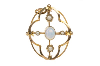 Lot 618 - OPAL AND SEED PEARL PENDANT