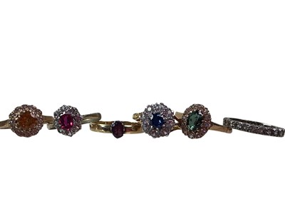 Lot 593 - GROUP OF GEM SET RINGS