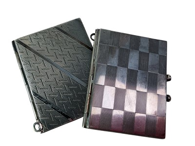 Lot 587 - STERLING SILVER LOCKET