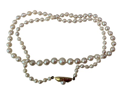 Lot 583 - GROUP OF JEWELLERY