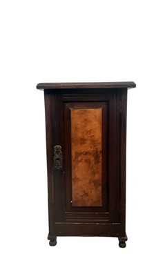 Lot 677 - VICTORIAN MAHOGANY POT CUPBOARD