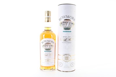 Lot 16 - BOWMORE LEGEND