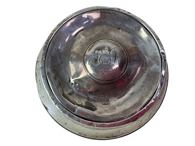 Lot 685 - SILVER POWDER DISH
